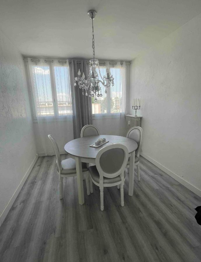 Appartement Proche Aeroport Мариньян Экстерьер фото